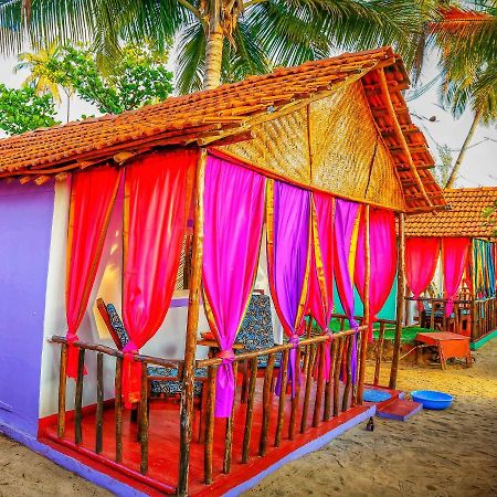 Goym Resort 阿姆波尔 外观 照片