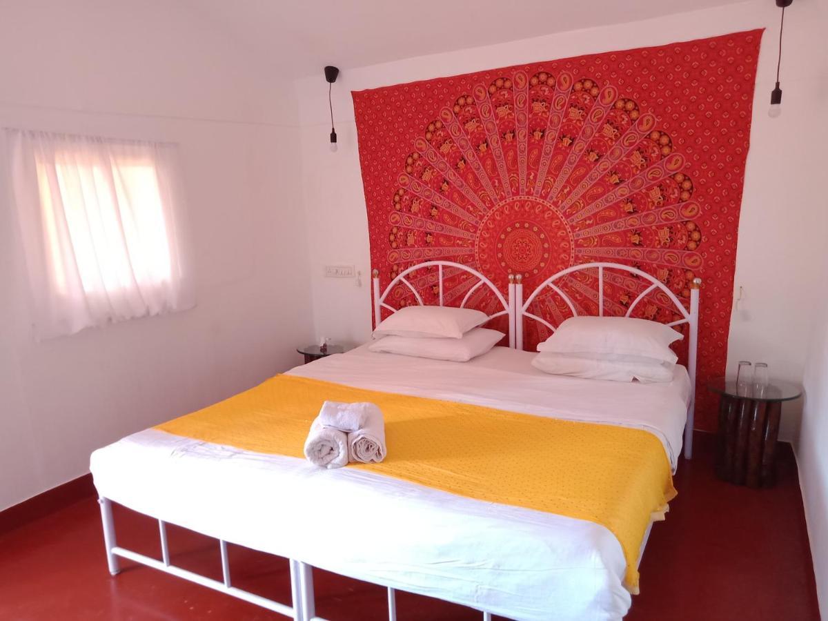 Goym Resort 阿姆波尔 外观 照片