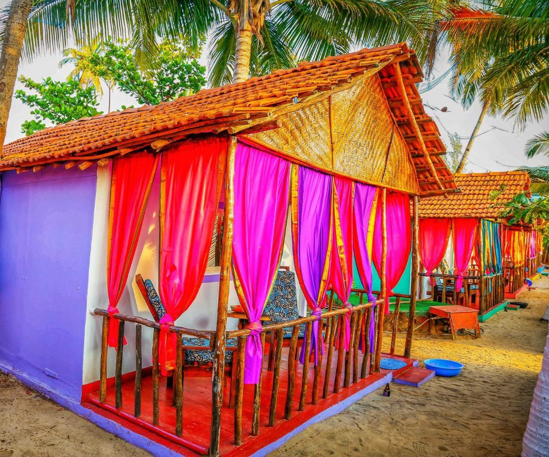Goym Resort 阿姆波尔 外观 照片