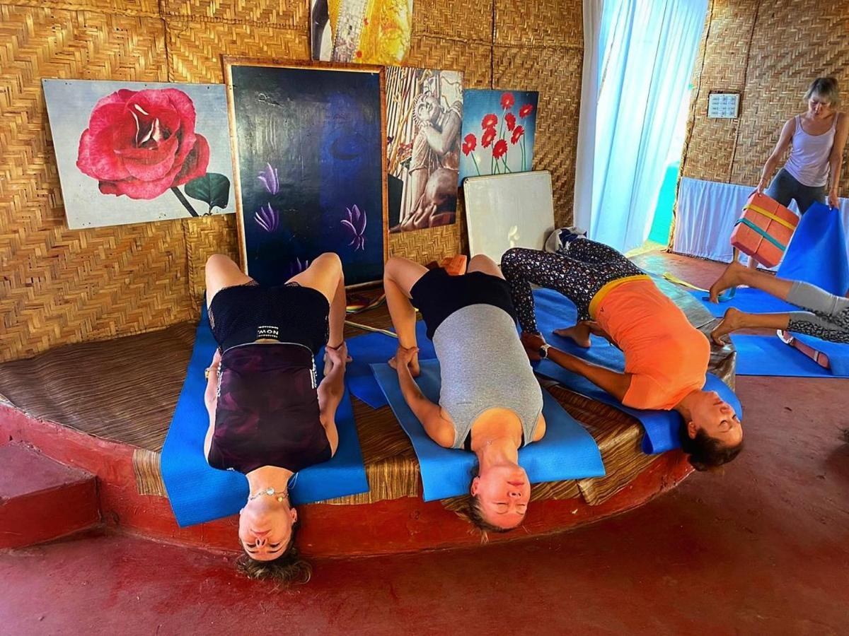 Goym Resort 阿姆波尔 外观 照片
