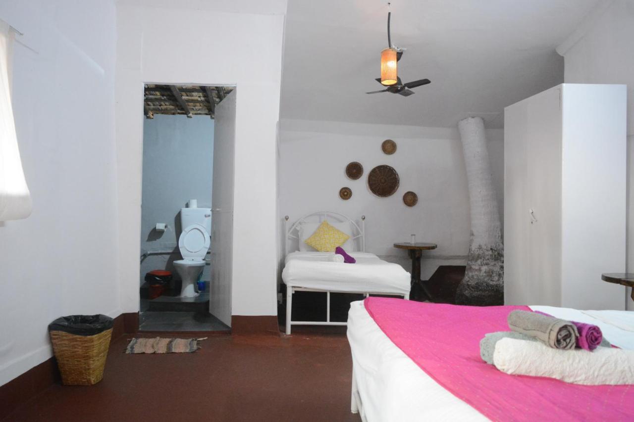 Goym Resort 阿姆波尔 外观 照片